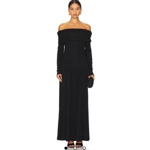 Field Of Dreams Maxi Dress in Onyx
LIONESS
